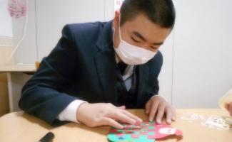 真剣な表情
