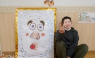 福笑いをしたよ！いい笑顔だね～♪