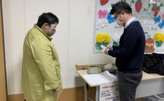 始めてのメガネクリーニングで緊張...