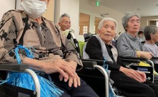 音楽に合わせて笑顔が見られました(^^♪