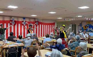 みんなでフラダンス♪